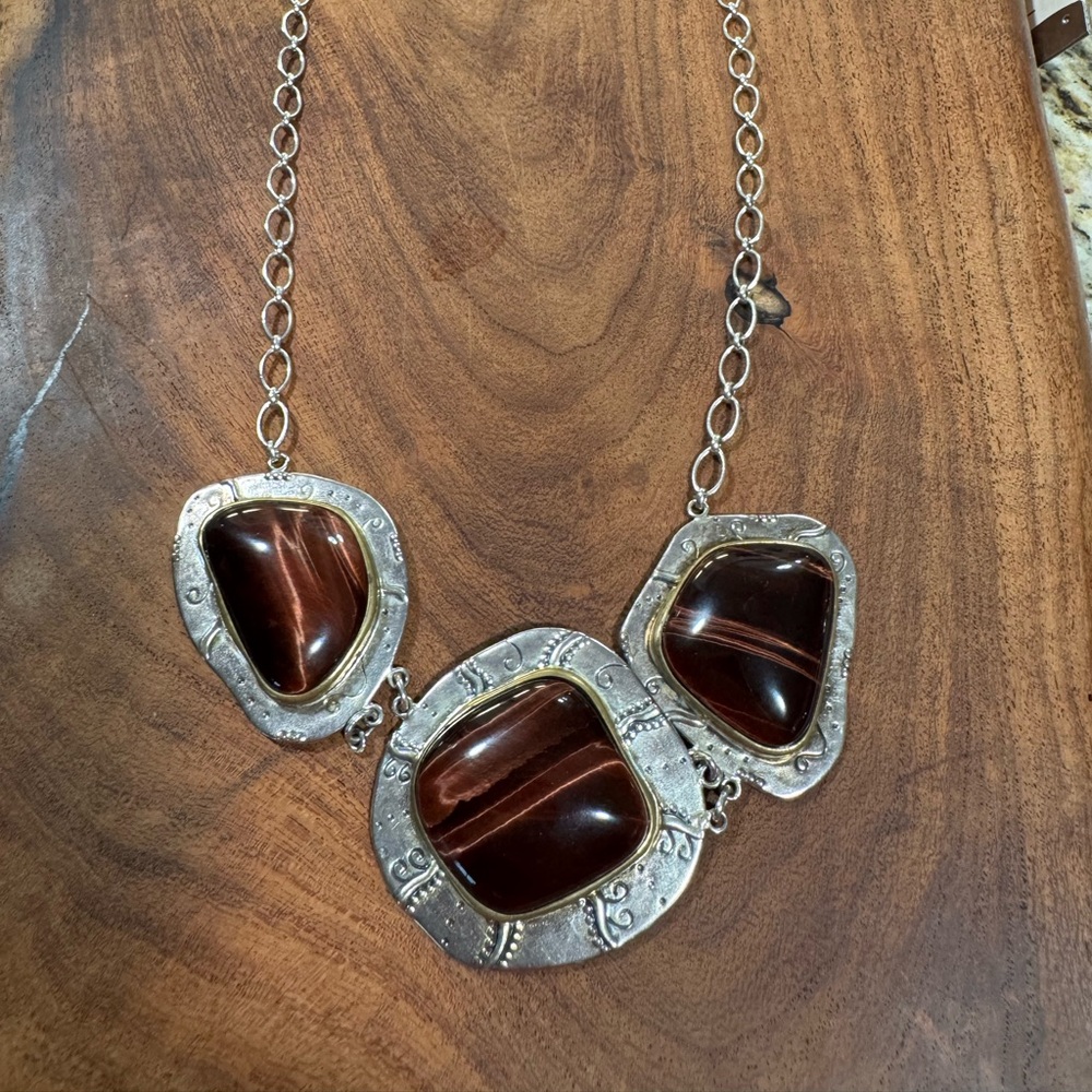 Silpada Chic Silver and tigers eye Necklace